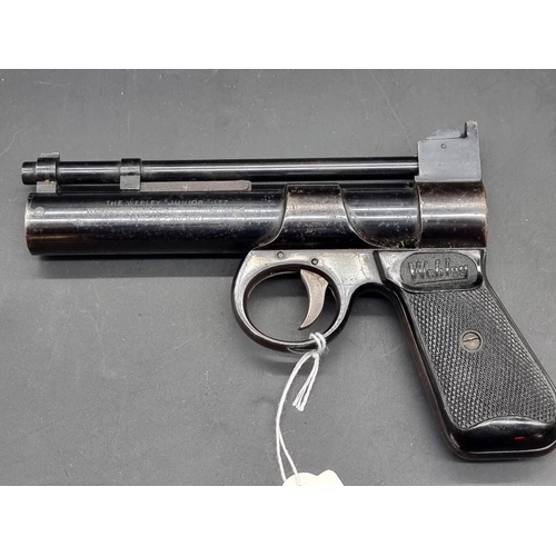 1610 - A vintage Webley Junior .177 cal air pistol, Batch No.824. 