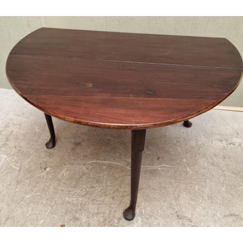 1619 - An 18th century mahogany drop leaf table, 120.5cm long x 134cm when open. (repairs and replacements ... 