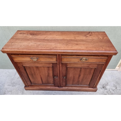 1620 - A late Victorian walnut side cabinet, 118cm wide.