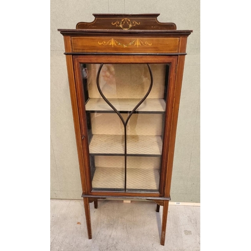 1621 - An Edwardian mahogany, painted and line inlaid display cabinet, 139.5cm high x 59cm wide.... 