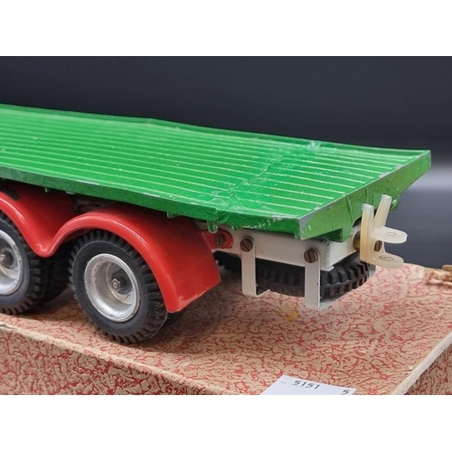 10 - Shackleton: an 8 ton Dyson trailer, in original box (end flaps detached); together with a Foden F.G.... 