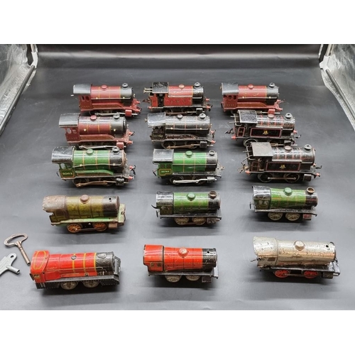 115 - Hornby: 15 various vintage locomotives, mixed condition and age.