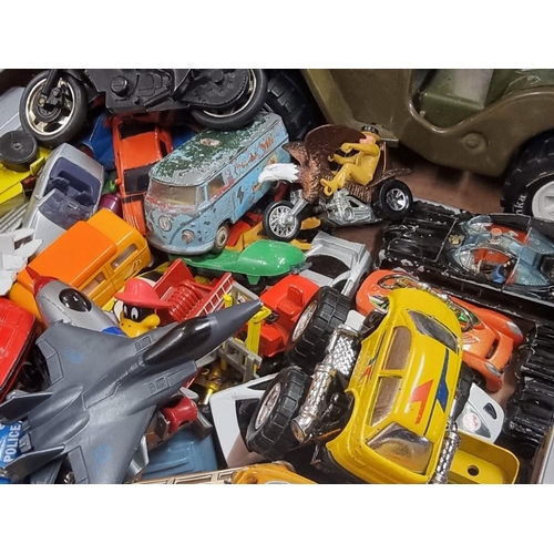 139 - Diecast: a tray of playworn diecast vehicles to include Corgi and Hotwheels examples.... 