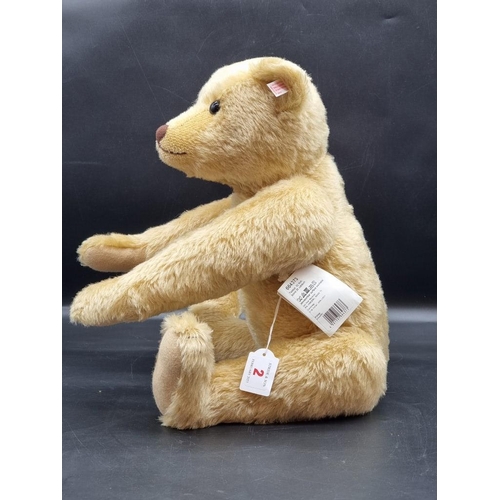 2 - Steiff: a Limited Edition blond mohair growler bear, No. 664373, British Collectors 25 year Jubilee,... 