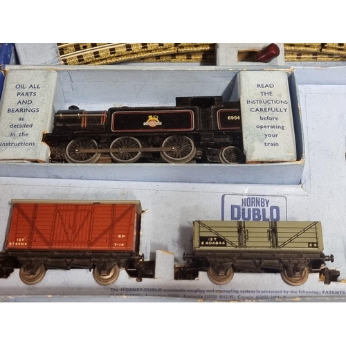 85 - Hornby: a Dublo EDG17 Tank Goods Train, British Rail, in original box.