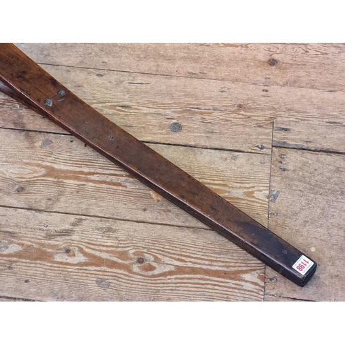 1198 - An old beech saddler's or leather worker's clamp, 111cm long.