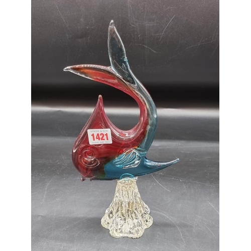 1421 - Four Murano glass fish, largest 29.5cm high. 