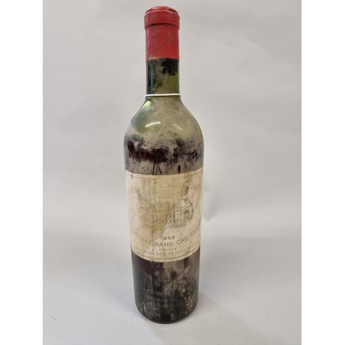 20 - A 75cl bottle of Chateau Margaux 1952.