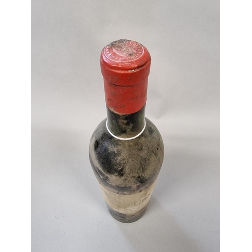 20 - A 75cl bottle of Chateau Margaux 1952.