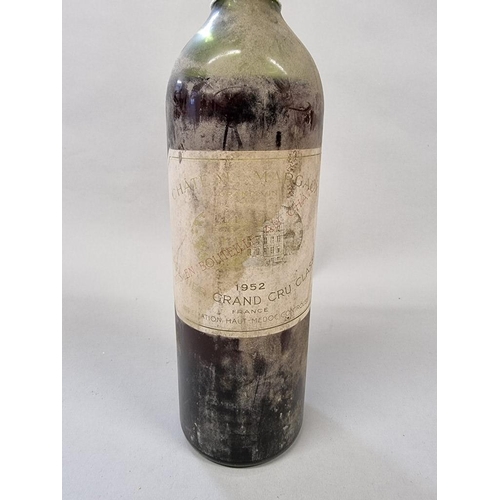 20 - A 75cl bottle of Chateau Margaux 1952.