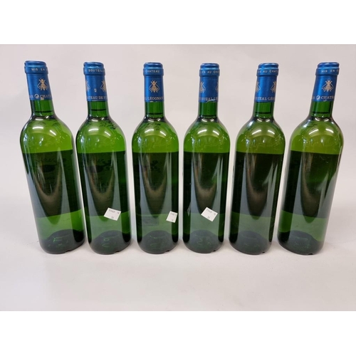 74 - Six 75cl bottles of Chateau De Fieuzal Blanc, 2001, Pessac-Leognan. (6)