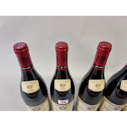 76 - Five 75cl bottles of Savigny Les Beaune Clos des Guettes, 1999, Louis Jadot. (5)