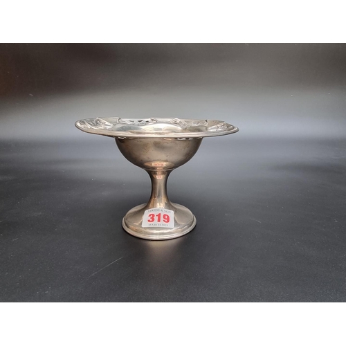 319 - An Edwardian silver circular pedestal bonbon dish, having pierced decoration, Birmingham 1909, 15cm ... 