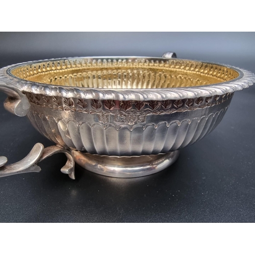 348 - A cased silver lidded porringer by George Nathan & Ridley Hayes, Chester 1906 13.7cm diameter, w... 