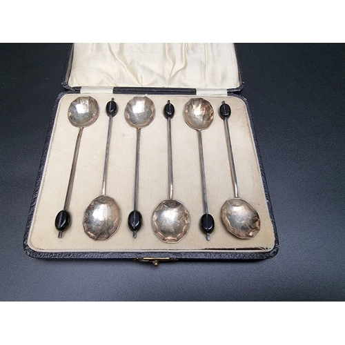 369 - A cased set of six silver bean handles coffee spoons, by Wilmot Manufacturing Co, Birmingham 1929, g... 