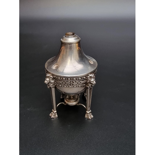 378 - A Continental white metal novelty 'samovar' table lighter, stamped 'AM 830', 9cm high.... 