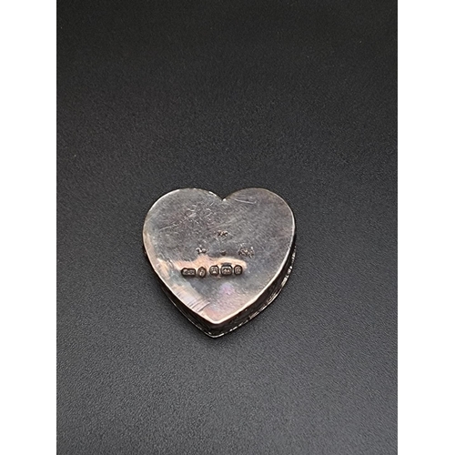 411 - A small continental silver heart shaped box, Samuel Boyce (or Boaz), Landeck import mark Sheffield 1... 