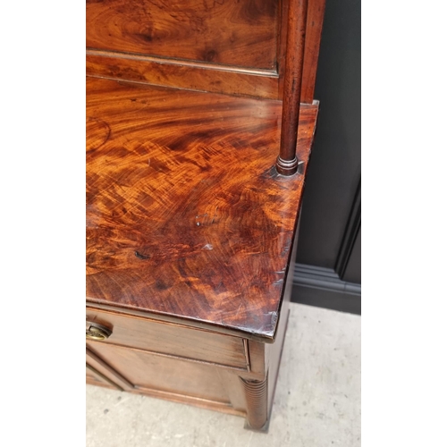 1073 - A George IV figured mahogany chiffonier, in the manner of Gillows, 82.5cm wide. ... 