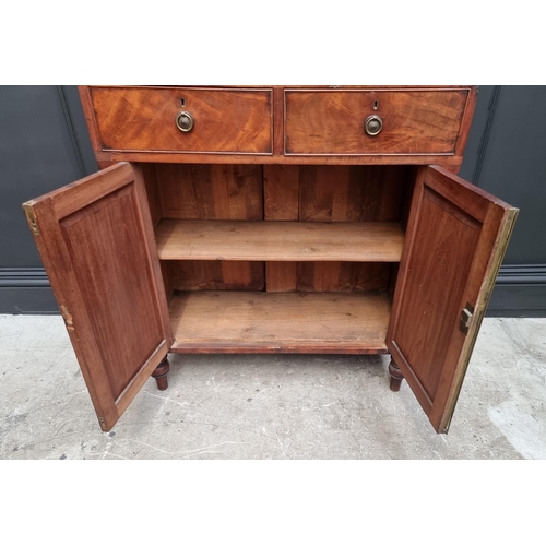 1073 - A George IV figured mahogany chiffonier, in the manner of Gillows, 82.5cm wide. ... 