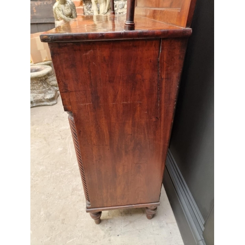 1073 - A George IV figured mahogany chiffonier, in the manner of Gillows, 82.5cm wide. ... 