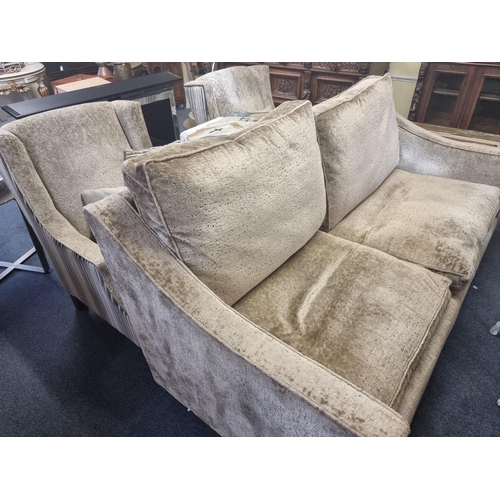 1136 - A contemporary two seater settee, 194cm wide. En-suite with the previous lot. ... 