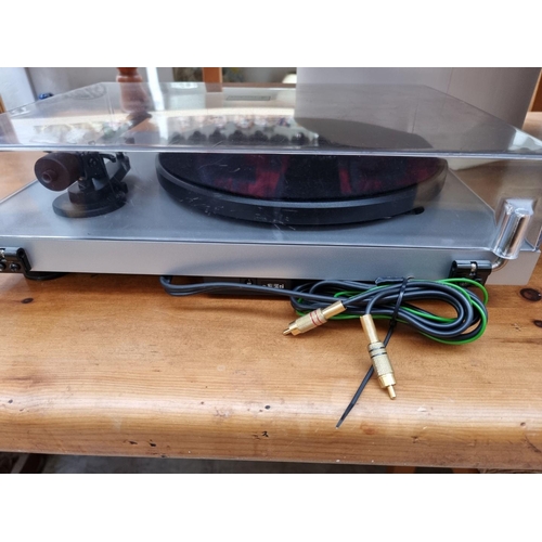 1252 - A Pro-Ject Debut Phono SB turntable.   