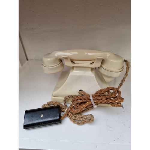 1297 - A vintage ivory Bakelite GPO telephone.  