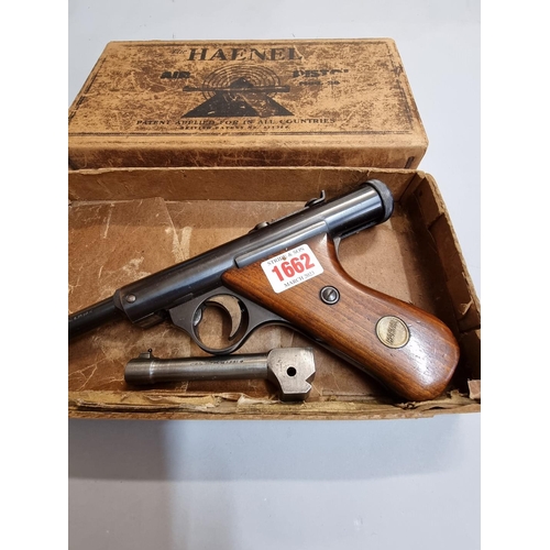 1662 - A Haenel Model 28 interchangeable barrel air pistol, No.10452, with .177 and .22 cal barrels, b... 