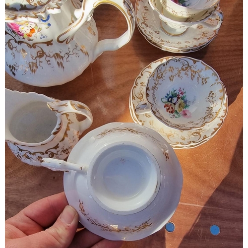 1682 - A collection of Victorian porcelain tea and dinner wares.