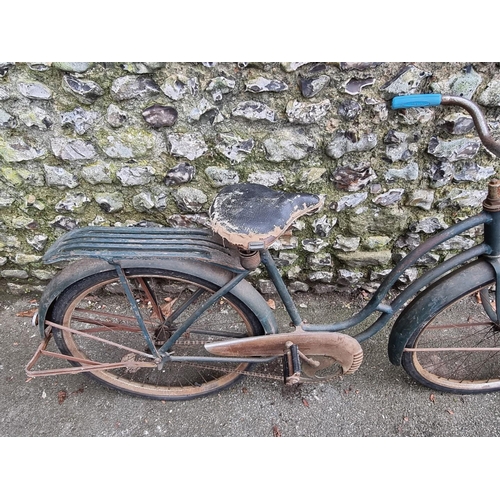 1705 - A vintage Goodyear 'Wings' ladies bicycle.