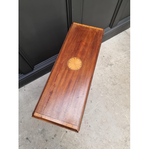 1032 - An Edwardian mahogany and inlaid Sutherland table, 61cm wide. 