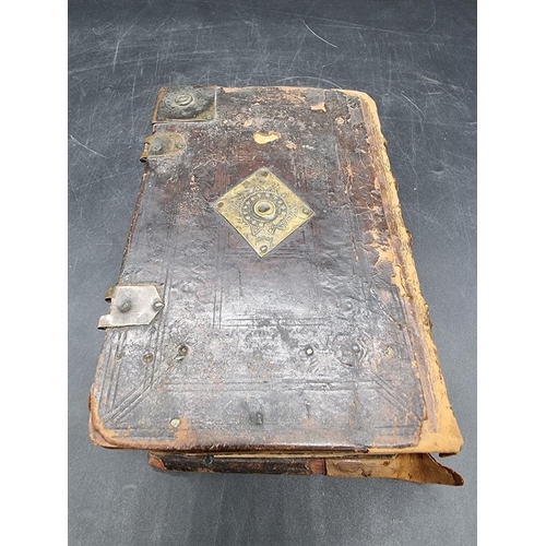 22 - BIBLE IN ENGLISH: 'The Holy Bible: containing the Old Testament and the New...', London, Robert... 