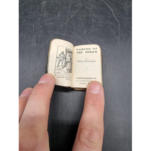 39 - MINIATURE SHAKESPEARE: miniature set of Shakespeare published by Allied Newspapers c.1920s, black re... 