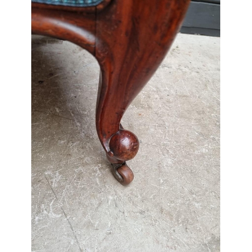 1082 - A Victorian mahogany and button upholstered occasional armchair. 