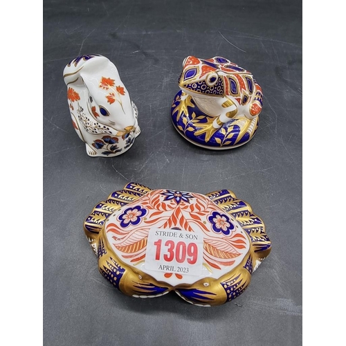 1309 - Three Royal Crown Derby Imari paperweights, comprising: squirrel; crab, (second); and frog. (3)... 