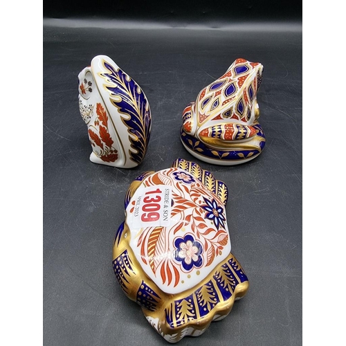 1309 - Three Royal Crown Derby Imari paperweights, comprising: squirrel; crab, (second); and frog. (3)... 