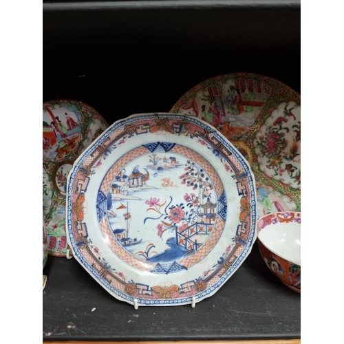 1395 - A collection of Chinese porcelain, mostly 19th century, to include famille rose, largest plate 28cm ... 