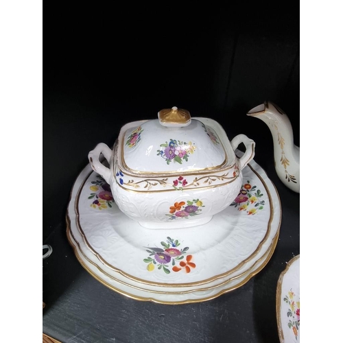 1400 - A Victorian porcelain part tea service. 