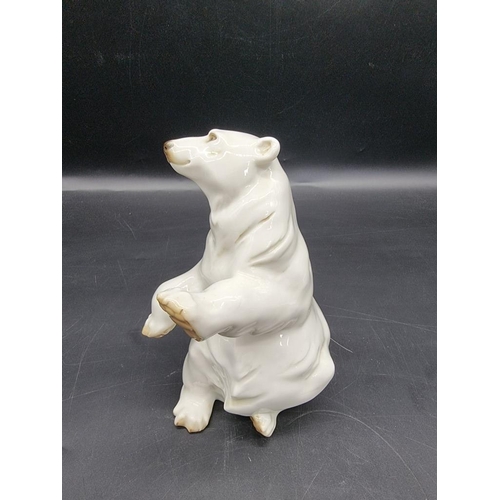 1413 - A Hutschenreuther polar bear, 18cm high.  