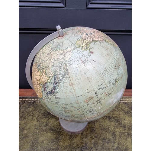 1440 - A vintage 13in table globe. 