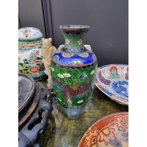 1490 - A mixed lot of Chinese and Japanese porcelain and works of art, to include a famille verte jar and c... 