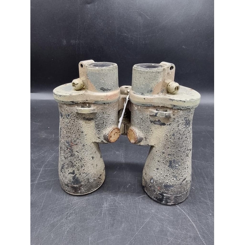 1582 - A pair of German World War II Kriegsmarine 7x50 U-Boat binoculars, stamped blc (Carl Zeiss), No.5525... 