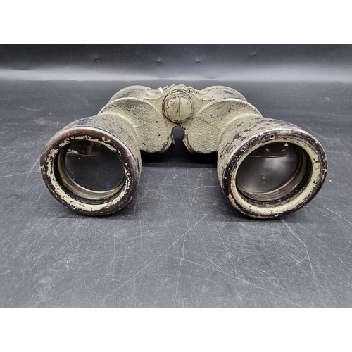 1582 - A pair of German World War II Kriegsmarine 7x50 U-Boat binoculars, stamped blc (Carl Zeiss), No.5525... 