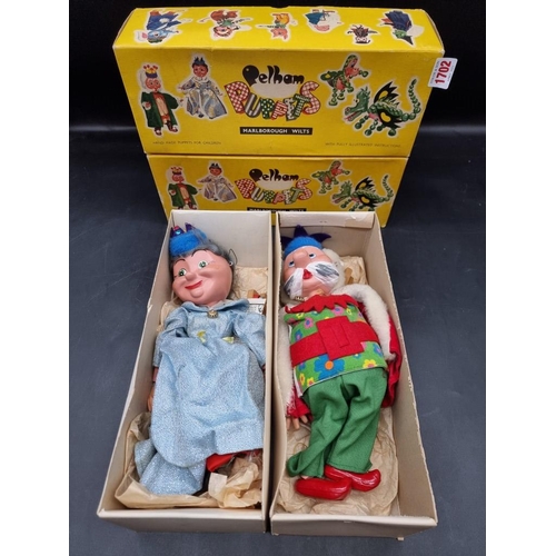 1702 - Two vintage Pelham Puppets, comprising: SL King and SL Queen, both unstrung in original boxes. ... 