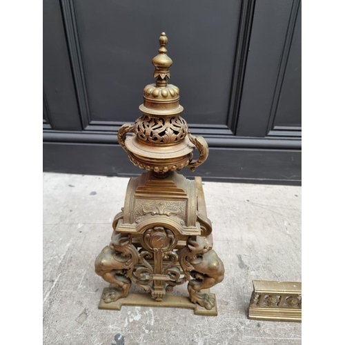 1715 - A baroque style cast brass adjustable fire kerb or fender, maximum approx 140cm.