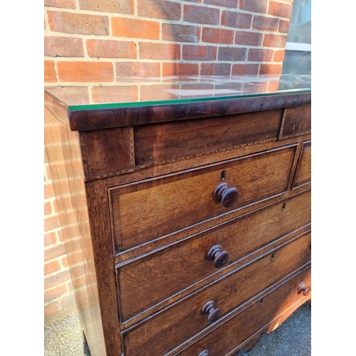 1812 - A 19th century oak and mahogany chest of drawers, 115cm wide.