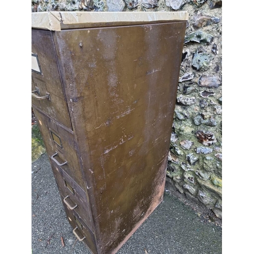 1816 - A vintage metal four drawer filing cabinet, 132cm high x 38.5cm wide x 64cm deep, excluding handles.... 