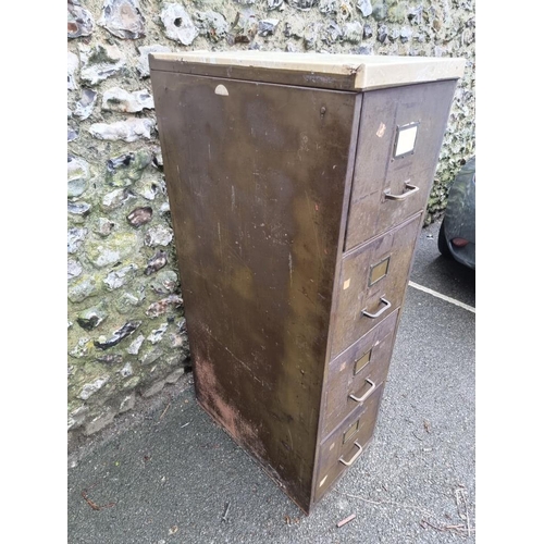 1816 - A vintage metal four drawer filing cabinet, 132cm high x 38.5cm wide x 64cm deep, excluding handles.... 