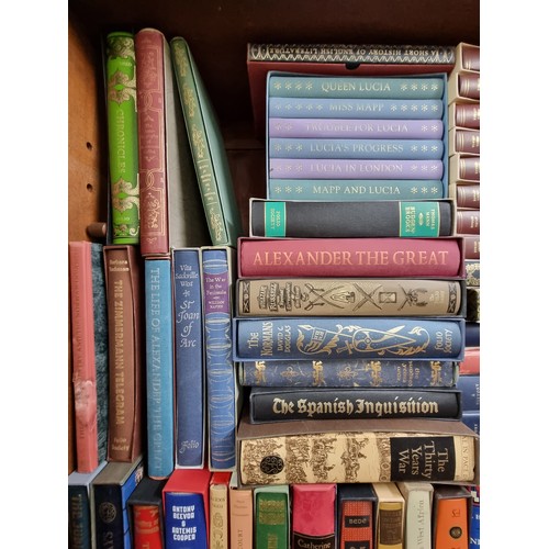 188 - FOLIO SOCIETY: collection of 86 volumes, majority in slipcase, generally in good condition.&nbs... 