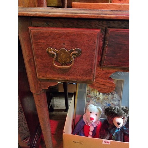 1098 - An 18th century oak lowboy, 73cm wide.